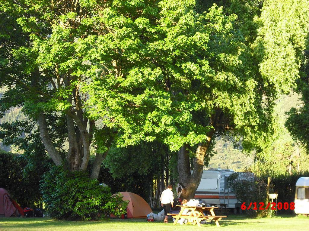 Te Aroha Holiday Park And Motels ภายนอก รูปภาพ